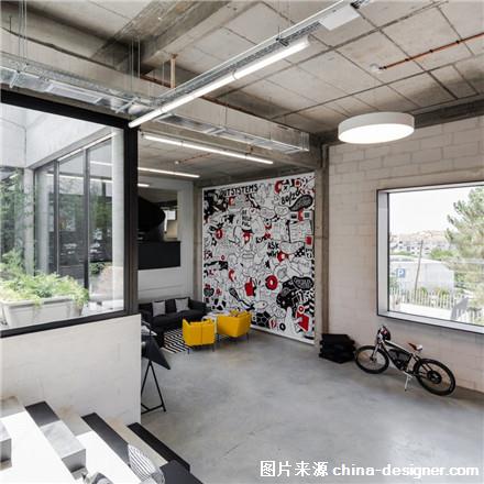 葡萄牙Outsystems辦公室設計-11.jpg
